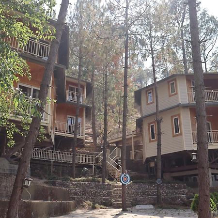 The Woods Retreat Hotel Lansdowne Ngoại thất bức ảnh