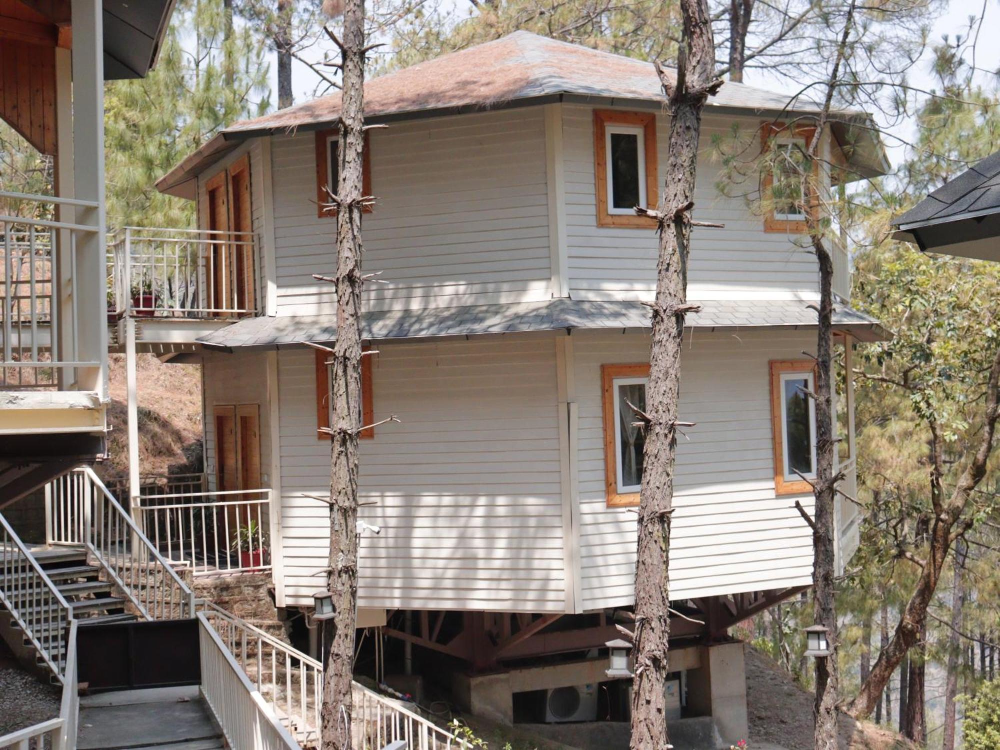 The Woods Retreat Hotel Lansdowne Ngoại thất bức ảnh