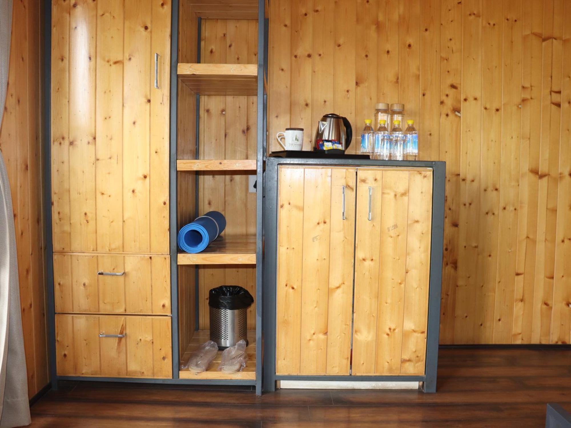 The Woods Retreat Hotel Lansdowne Ngoại thất bức ảnh